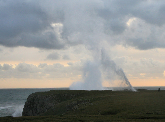 Huntsman's Leap, Limestone