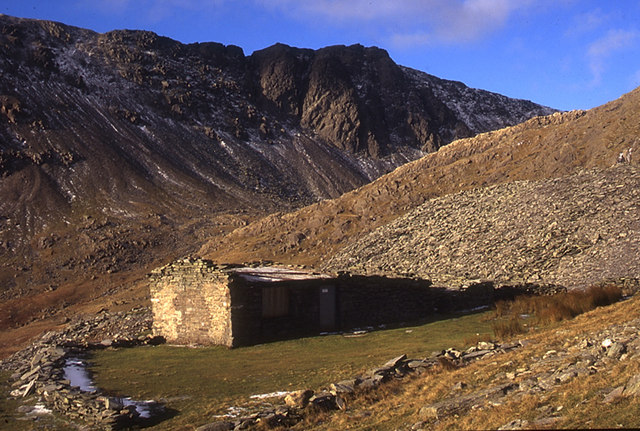 Dow Crag, Rhyolite
