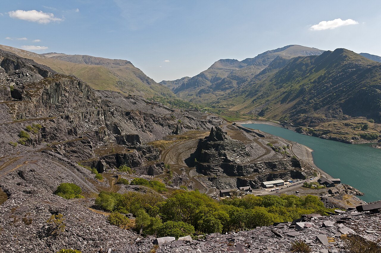 Rainbow Slab Area (Llanberis Slate), Slate
