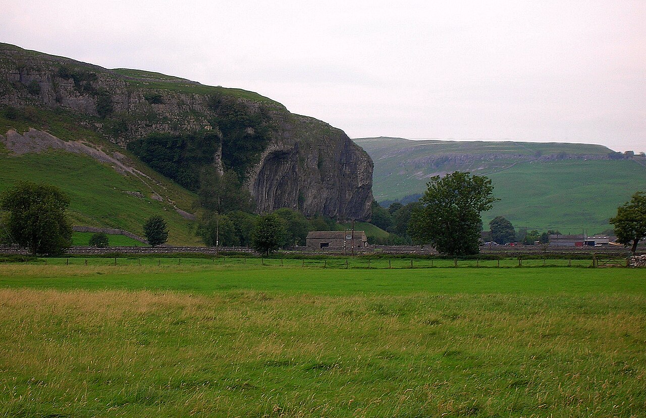 Kilnsey Crag, Limestone