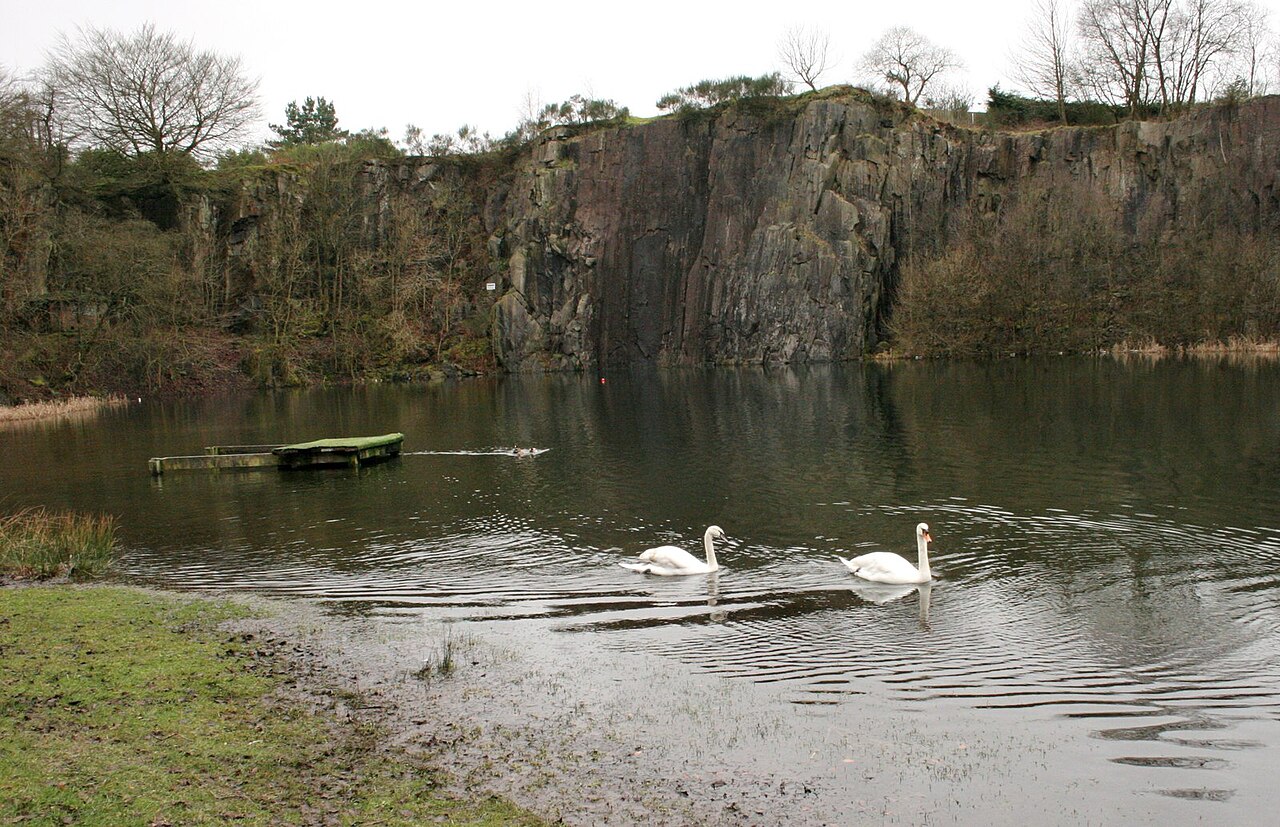 Auchinstarry Quarry